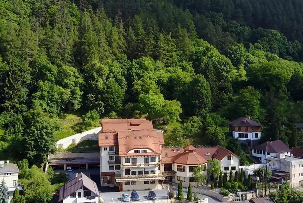 Hotel Kolping Braşov Exterior foto